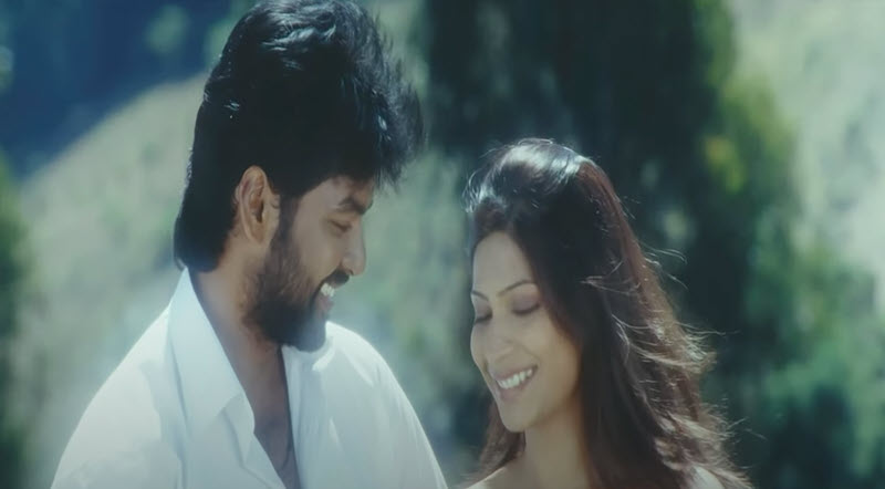 Mudhal Murai Unnai Lyrics